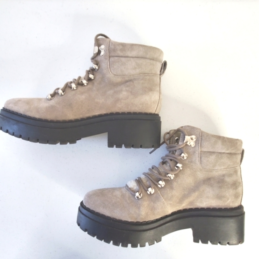 Marc Fisher LTD Suede Lug Sole Ankle Boot Size 8 Nairy Faux Fur Chunky Winter